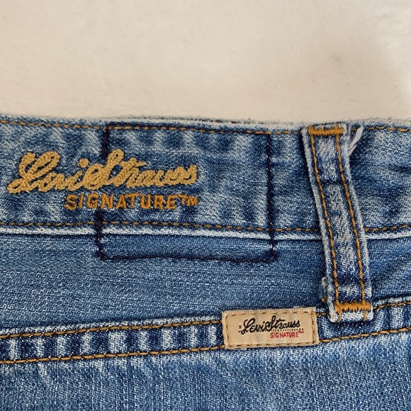 LEVI’S Button Fly Floral Embroidered Denim Mini Skirt - Picture 15 of 16